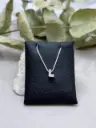 inicial L micro pave.webp
