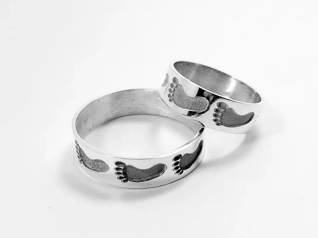 [AP.0014] Alianzas Cinta Piecitos Grabados