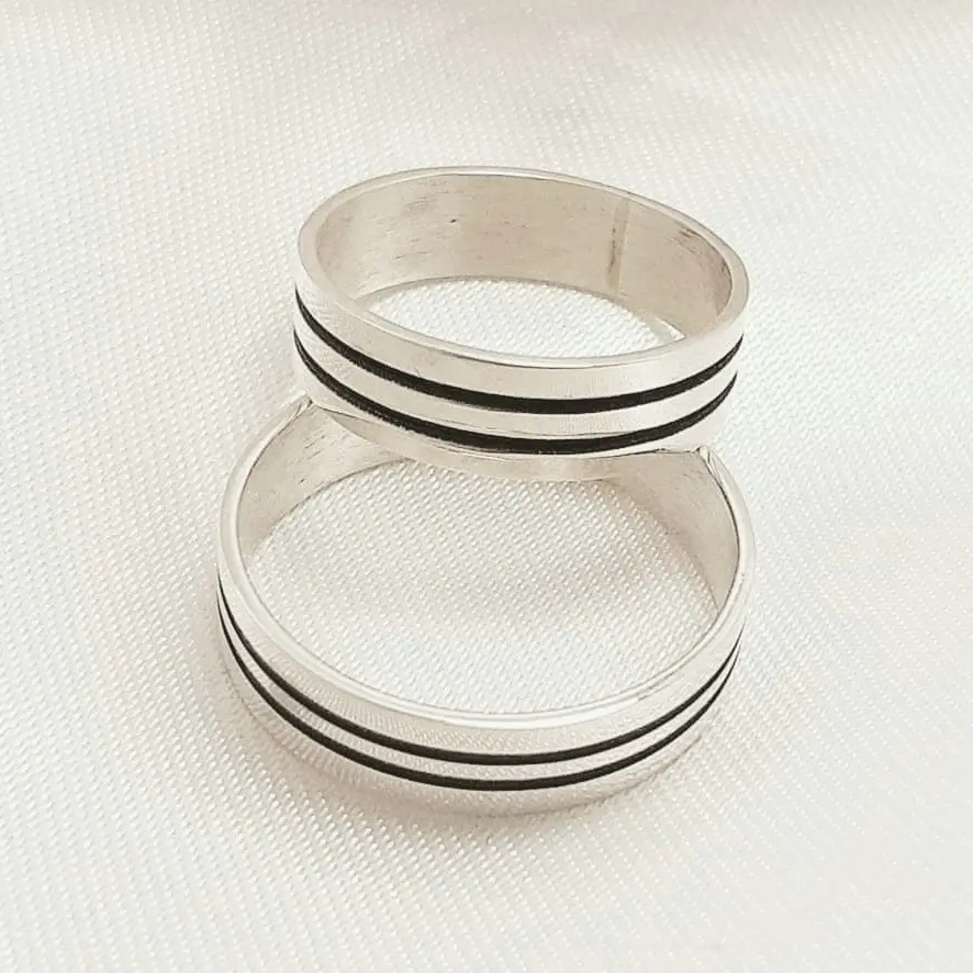 [AP.0024] Alianzas Cinta con Doble Linea Grabada en el Centro