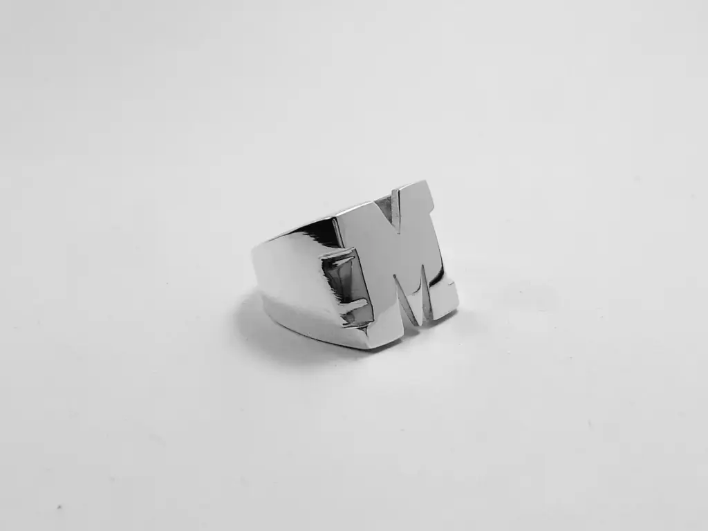 [AI.15] Anillo Inicial Letra Bastonada Plata 15x15