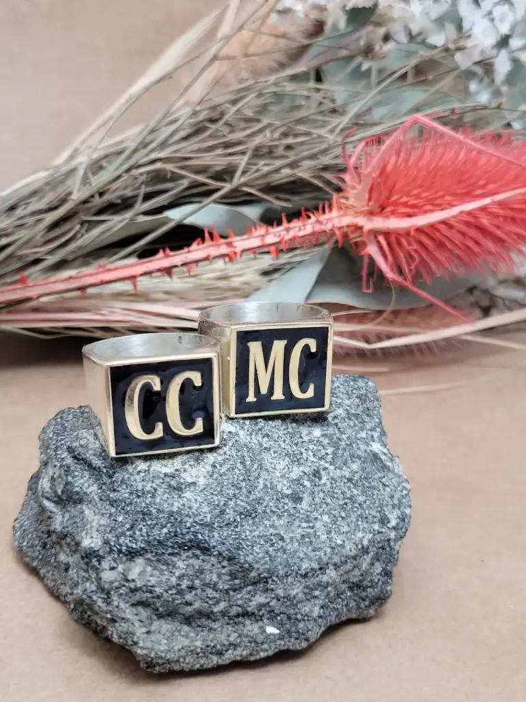 Anillo Mesa Cuadrada Esmaltado Grande