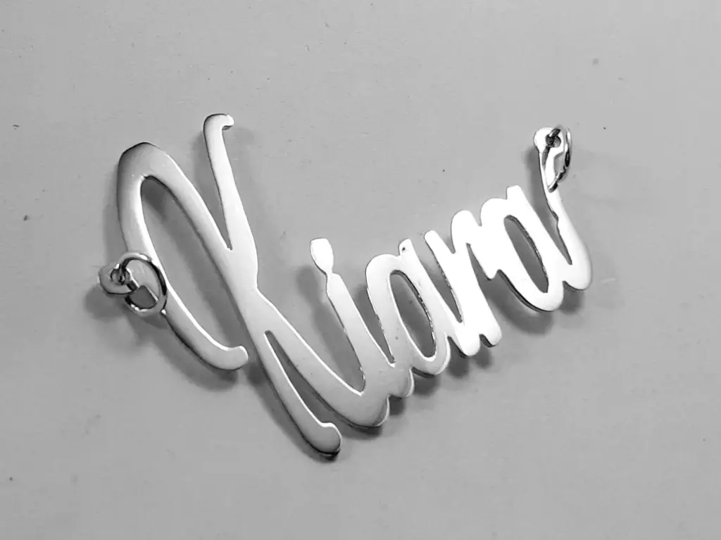 [DP.01] Dije Nombre Calado Grande