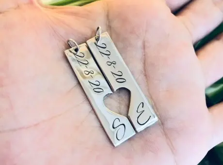 [DP.133] Dije chapita con corazon calado y grabado