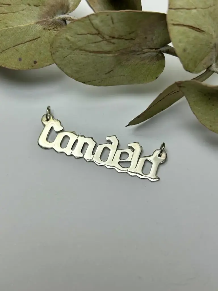 [DP.279] Dije nombre gotico