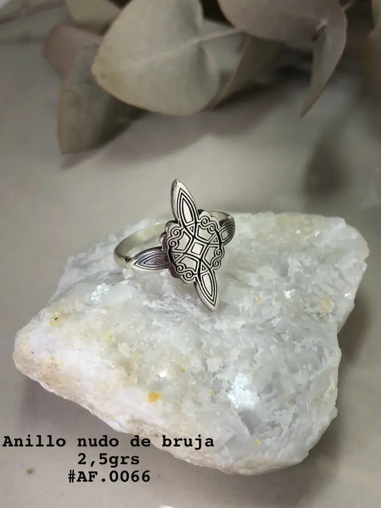 ANILLO NUDO DE BRUJAS