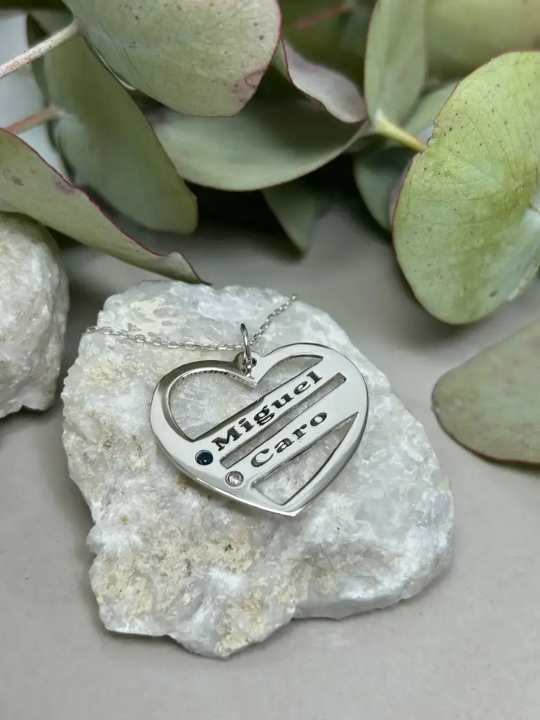 Dije corazón nombres calados y cubic