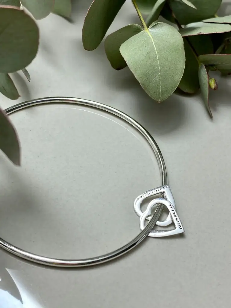 [P.00019] Pulsera aniversario c/ corazones x2