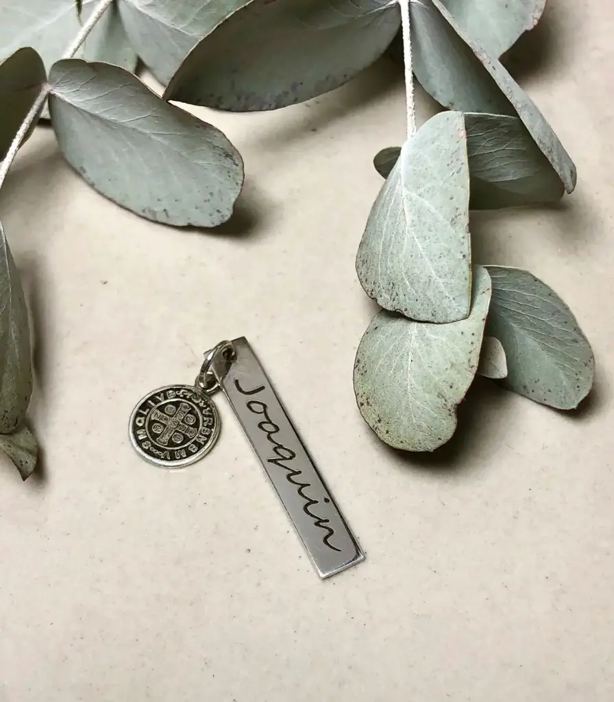 [DP.282] San benito Redondo con dije rectangular