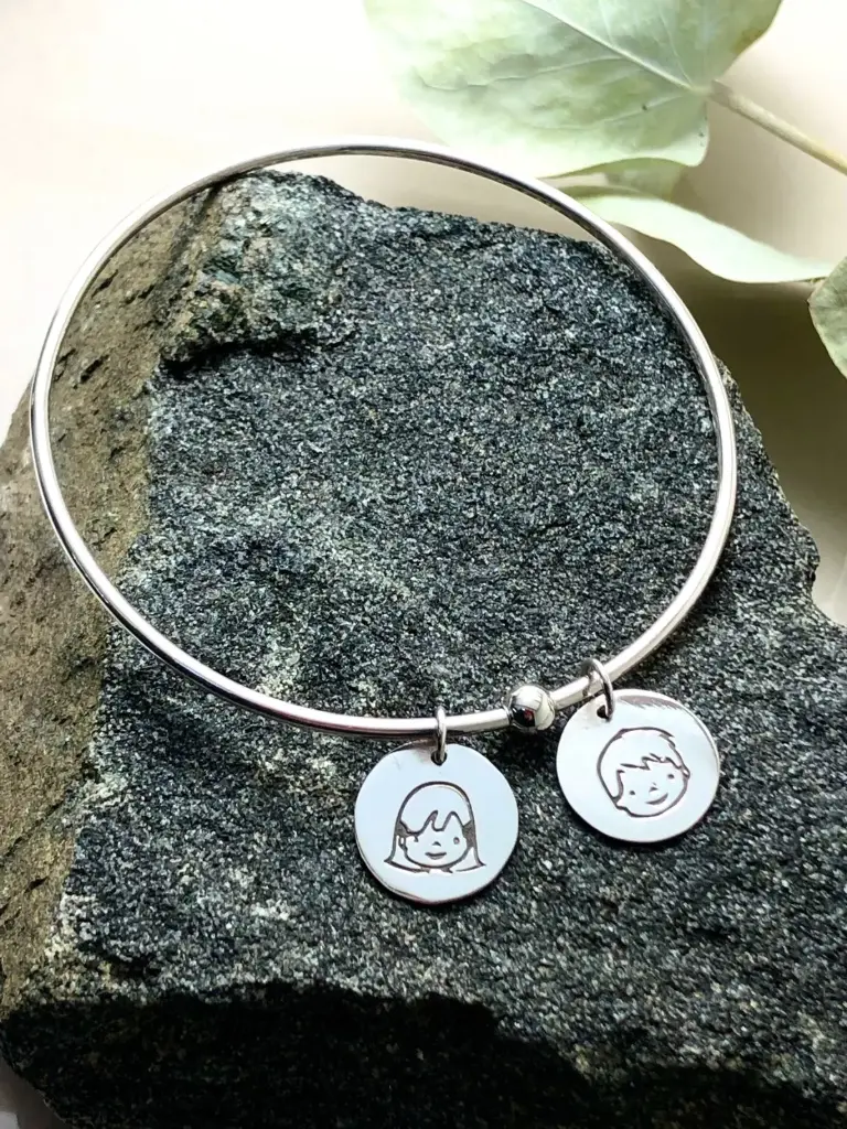 [P.00006] Pulsera Aniversario con 2 medallas