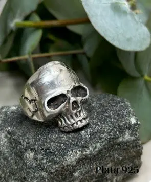 Anillo calavera 