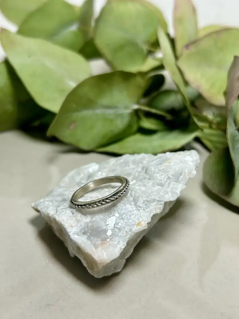 Anillo Torzado fino 