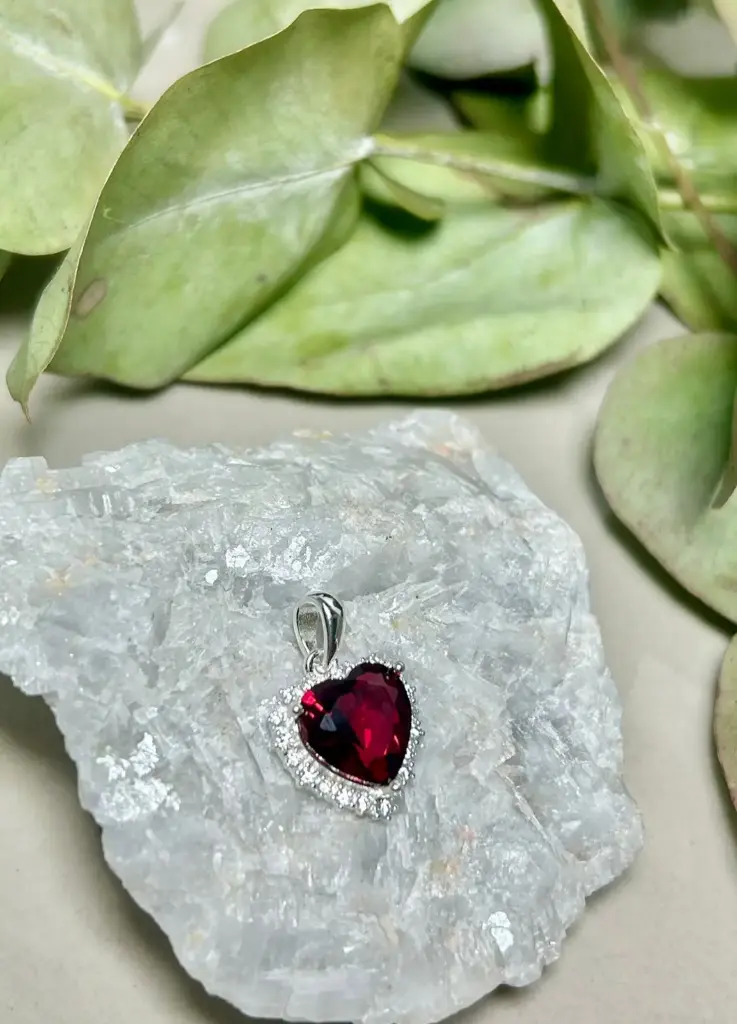 Dije Corazon Rojo