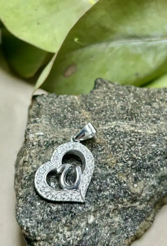 Dije Corazon caido micropave