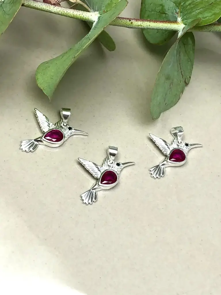 Dije colibri panza roja