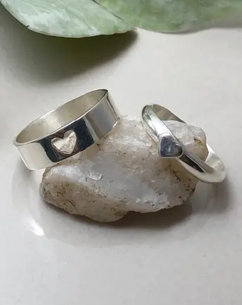 [AP.0027] Alianzas Cinta Corazón Calado y 1/2 Caña Corazón en Relieve