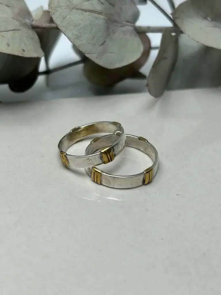 [APO.0013] Alianzas cinta con 4 Apliques