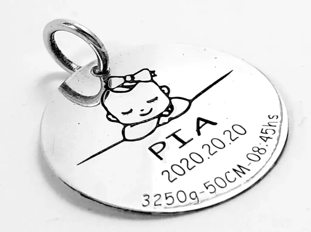 [DP.05] Medalla Nacimiento 