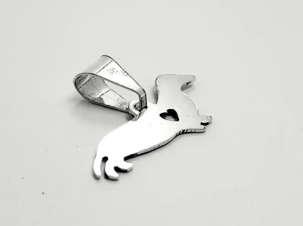 [DP.28] Dije Perro Salchicha Corazón Calado