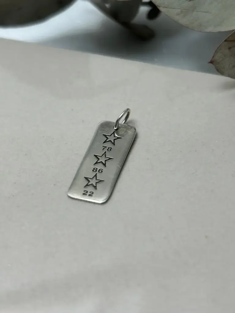 [DP.128] Medalla con estrellas y años Mundial