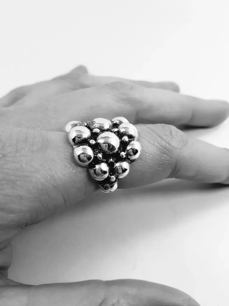 [PM.00003] Anillo April empavonado 