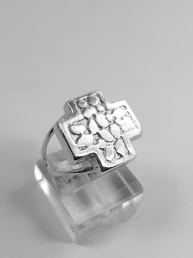 [AF.0039] Anillo Cruz del Equilibrio Detalles en Centro y Cuerpo Calado