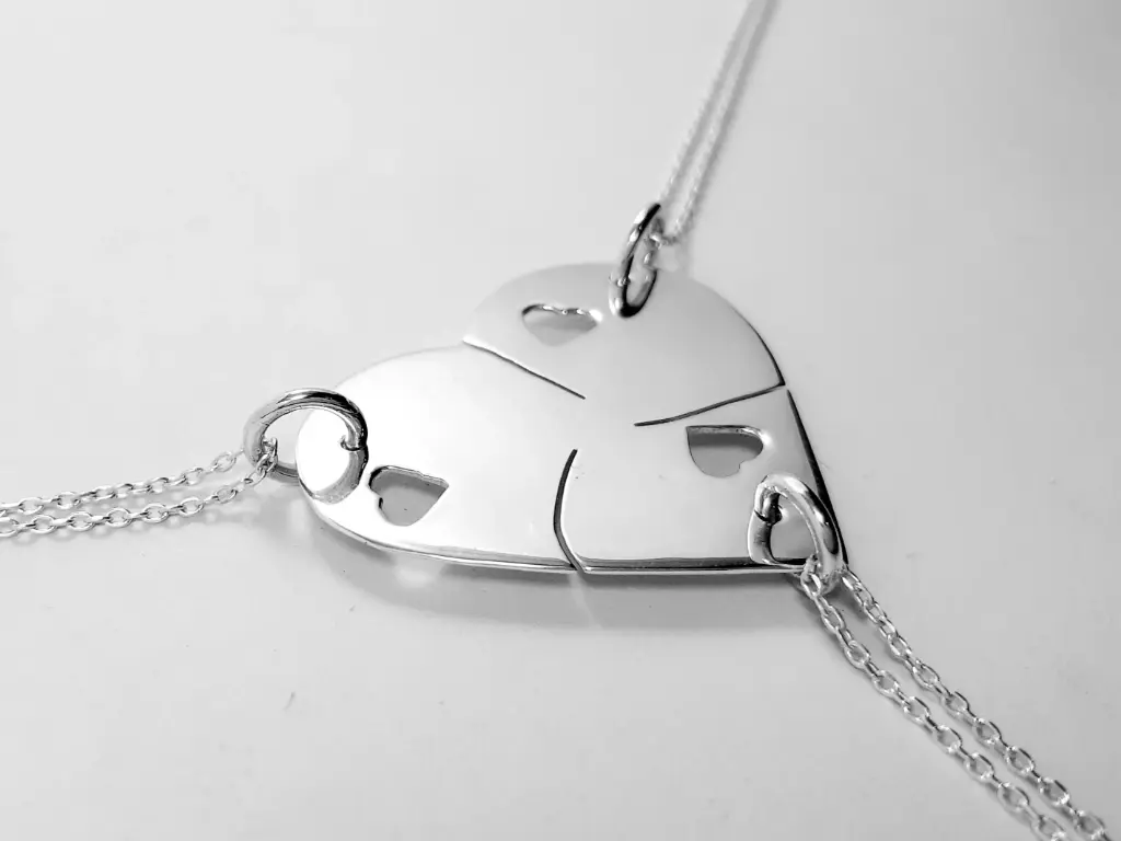 [DP.32] Dije Amistad 3 Corazones Calados 