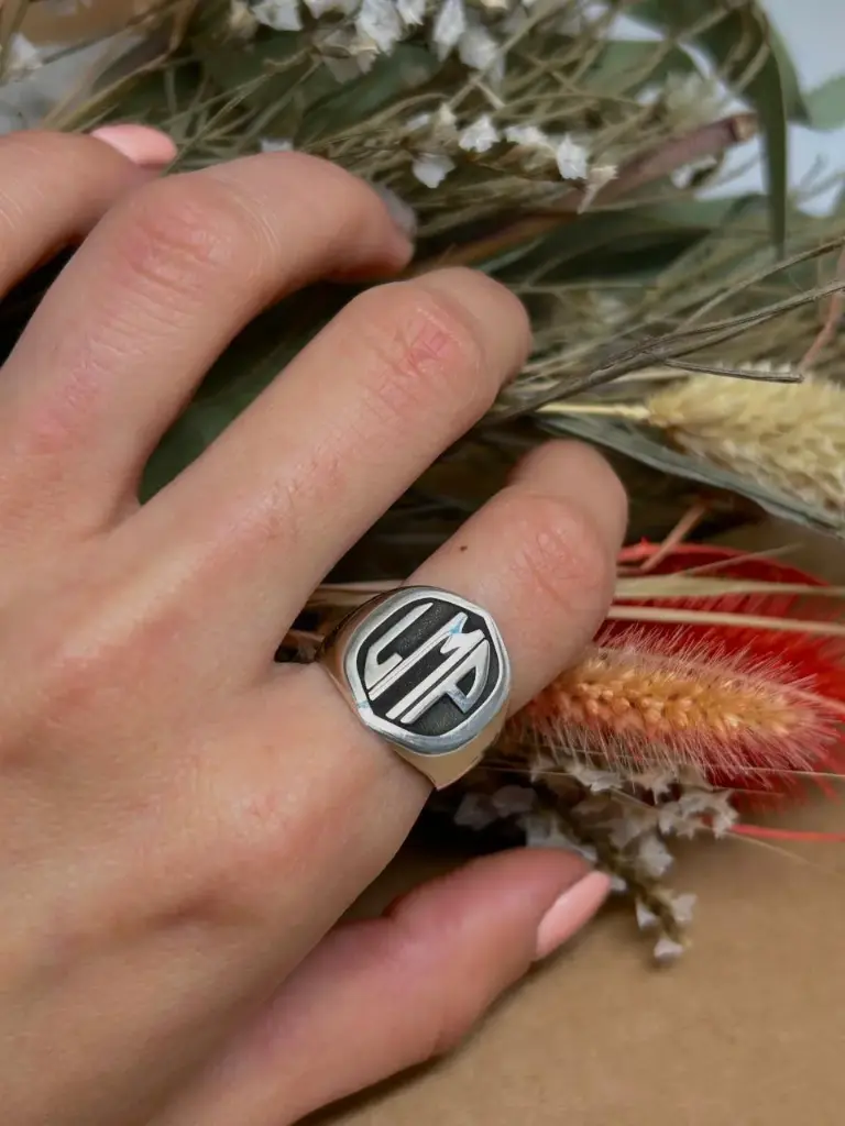 [AI.72] Anillo ovalado monograma