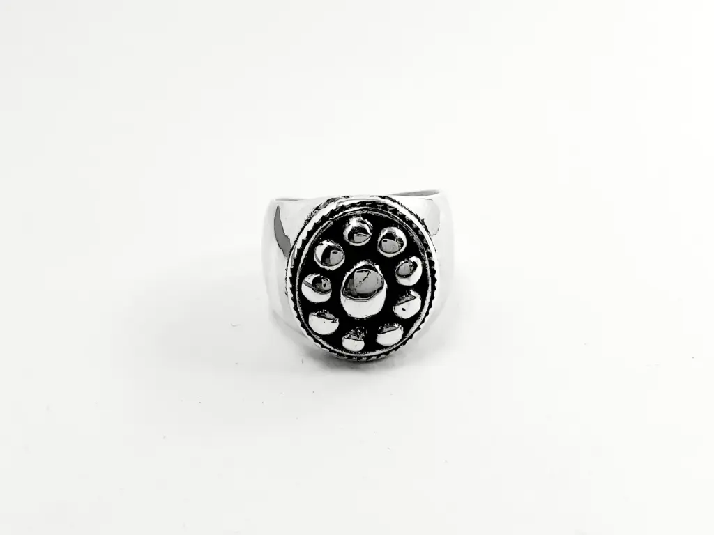 [PM.00006] Anillo Redondo Bolitas Flor