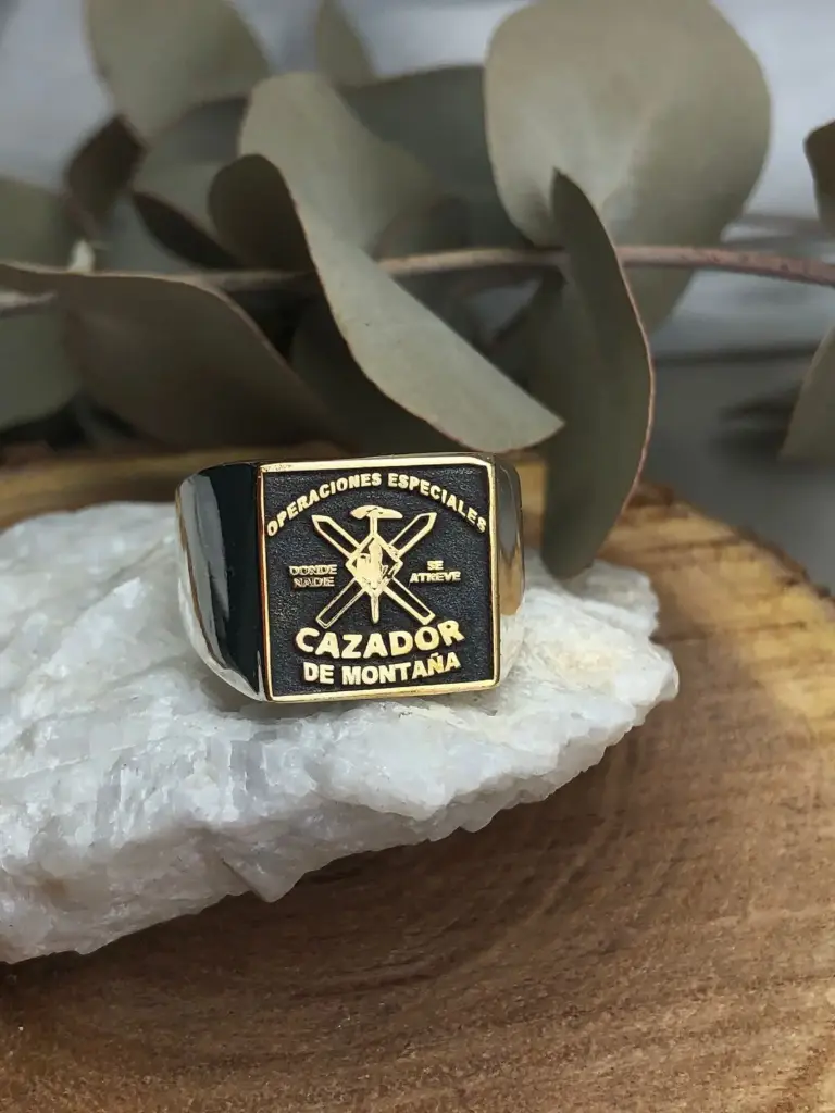 Anillo Sello Cazador de Montaña