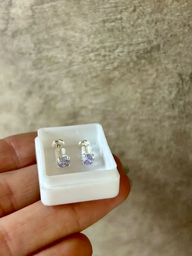 Abridor cubic engarzado 4mm Blanco